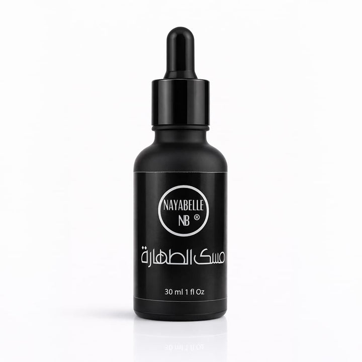 Flacon de 30 ml de Musc Tahara Nayabelle, noir mat avec pipette. Parfum d'excellence concentré pour une fraîcheur et une pureté longue durée.