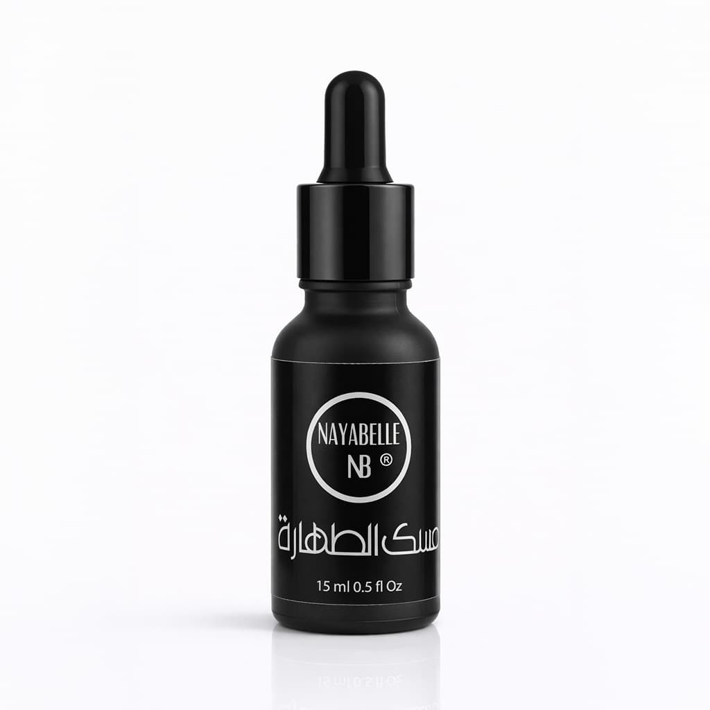 Flacon noir de 15ml du Musc Tahara Nayabelle avec pipette. Parfum concentré idéal pour la toilette intime et corporelle.