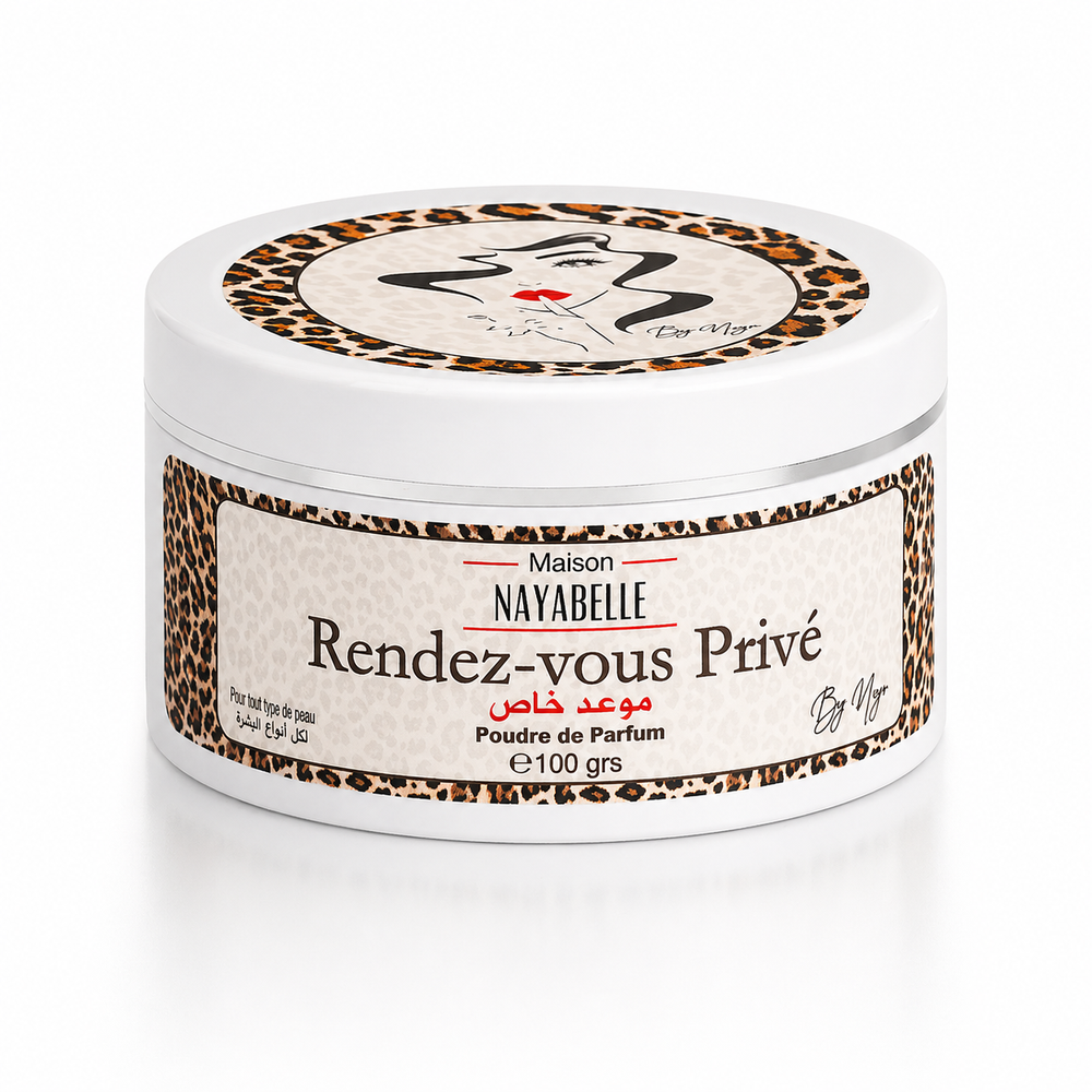 Boîte fermée de Poudre Parfumée Scintillante Rendez-vous Privé Nayabelle 100g. Couvercle au design léopard élégant, parfum poudré corps adapté à toutes les carnations. Sans talc, sans paraben.